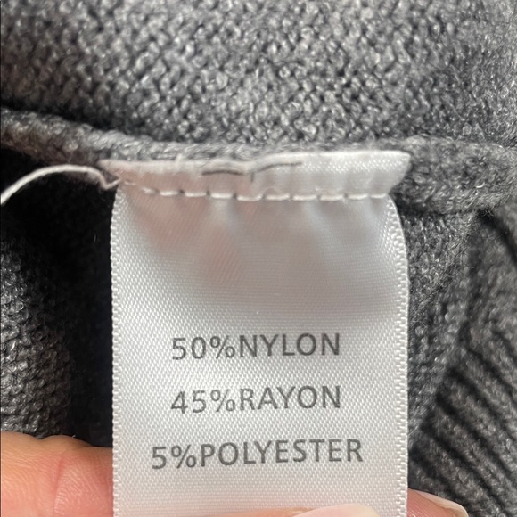 Tularosa | Bronx Sweater - Picture 8 of 8